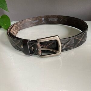 Levi’s Men's Brown Leather Belt With Geometric Pattern